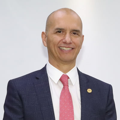 Dr. Salvador Guerrero Chiprés