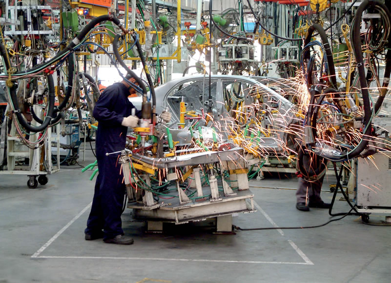 Manufactura impulsa a entidades