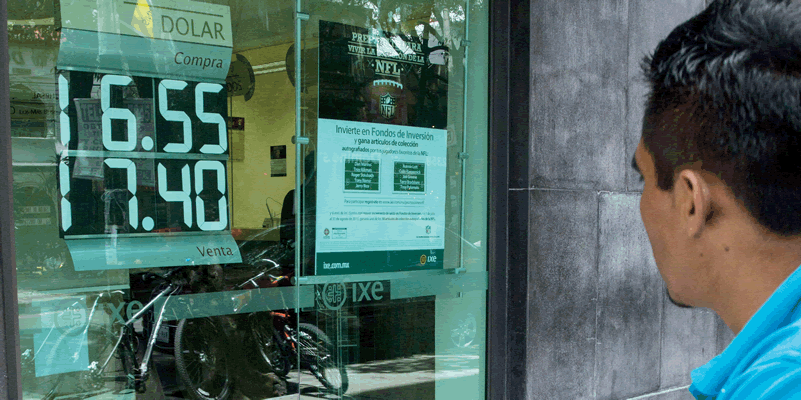 ﻿Mexicanos resienten alza del dólar