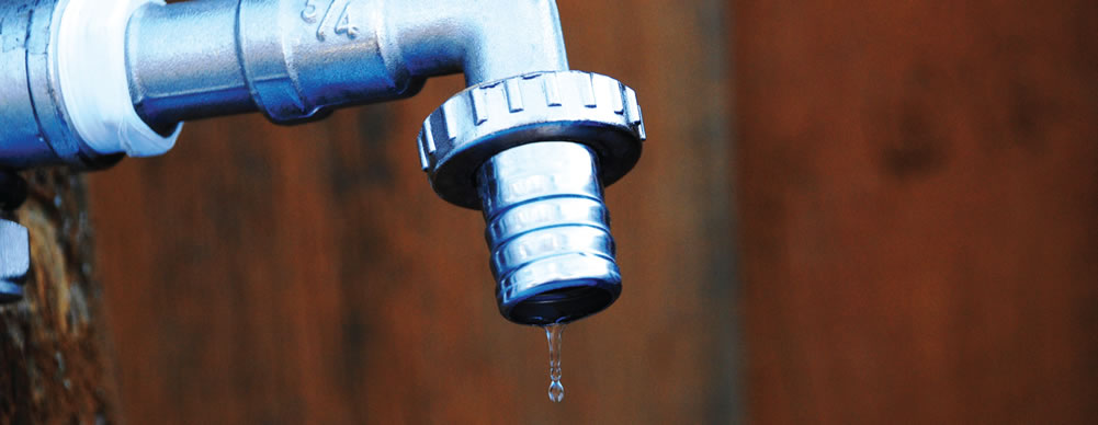 Sin agua Entubada en la emergencia