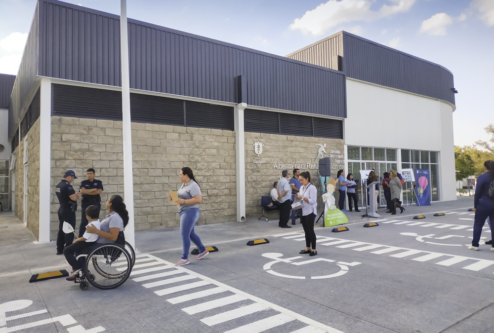 Ciudadanos comprometidos con obras y servicios