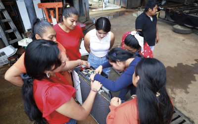 Empoderamiento femenino para abatir la desigualdad