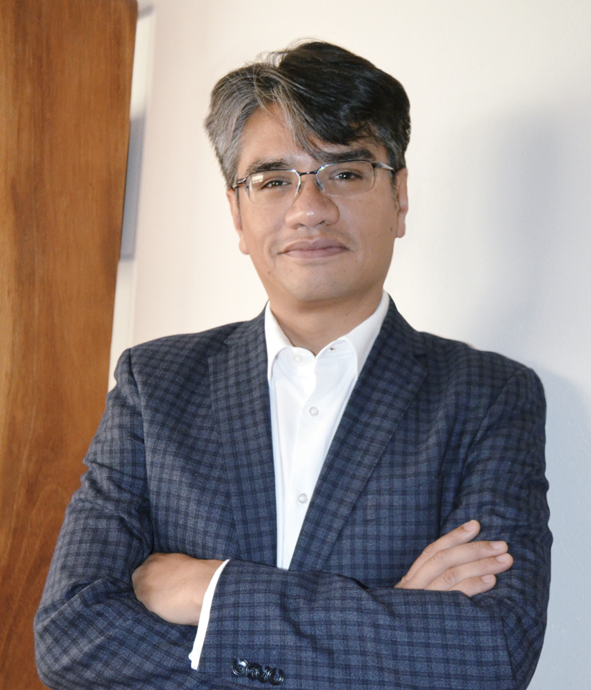 Fernando Casas Flores.