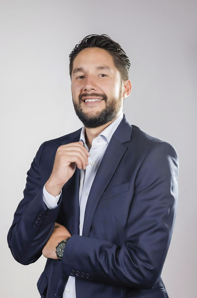 Fernando Miguel Rosas Palafox. 