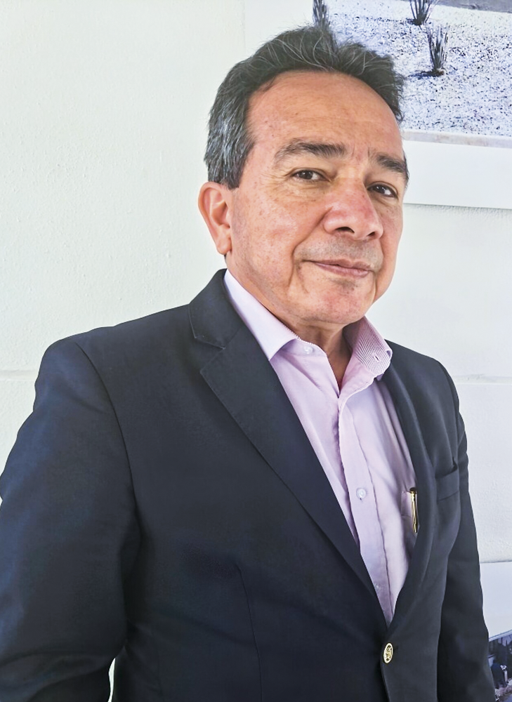 Juan Manuel López Hoyos.
