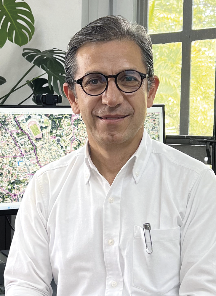 Demetrio Chavira de la Torre.