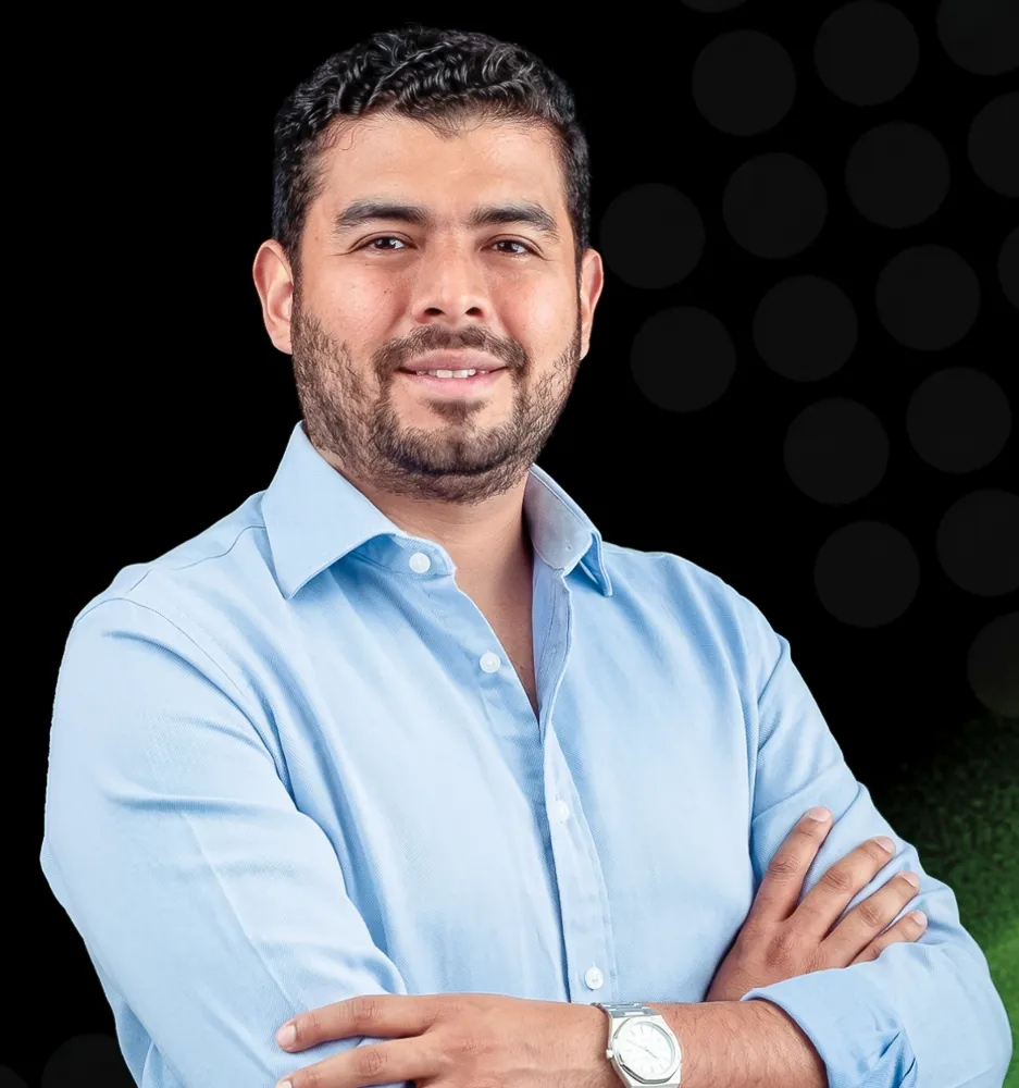 Ezequiel Sulvarán Acosta.