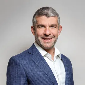 Mauricio Tabe Echartea