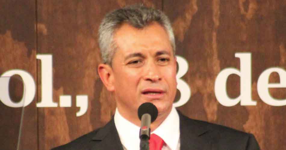 Recibe gobernador de Colima premio por armonización contable