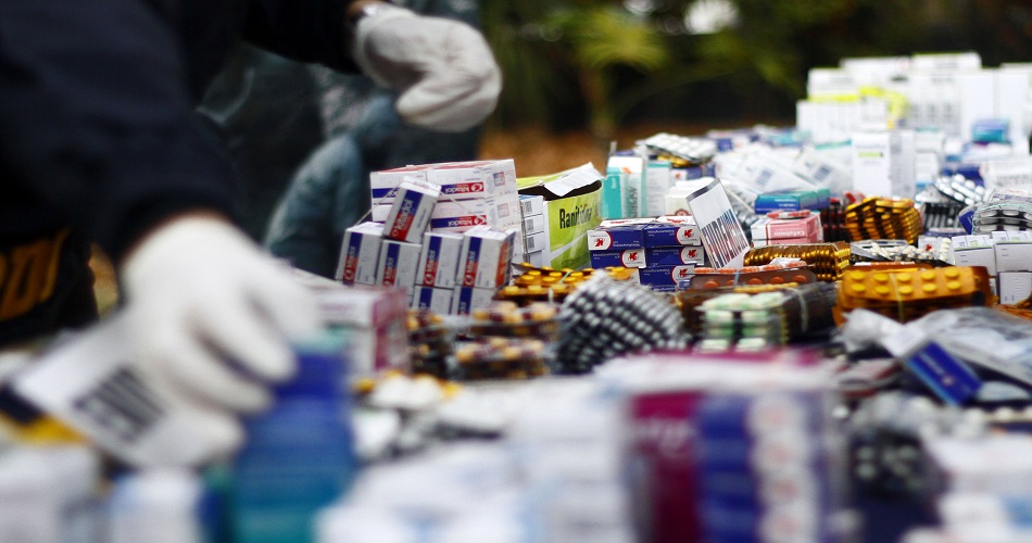 Decomisan media tonelada de medicamentos en Guadalajara