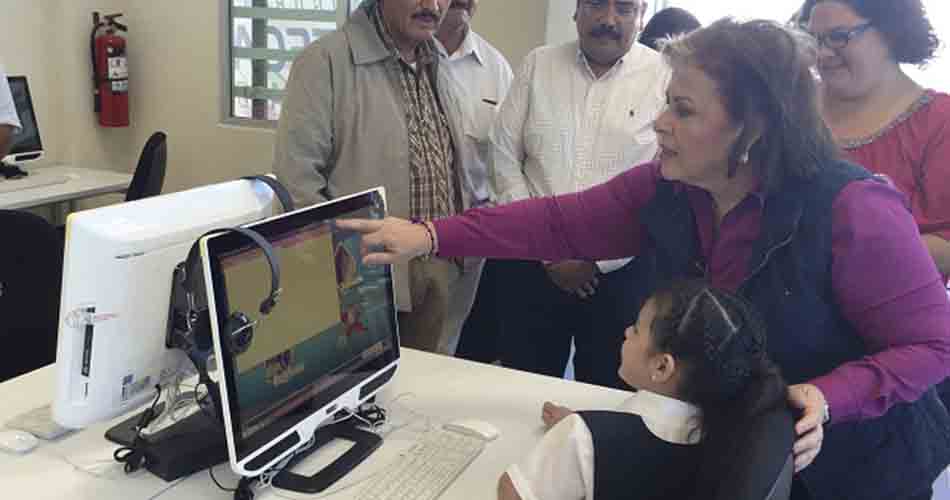 La Paz inaugura Red Municipal de Bibliotecas digitales