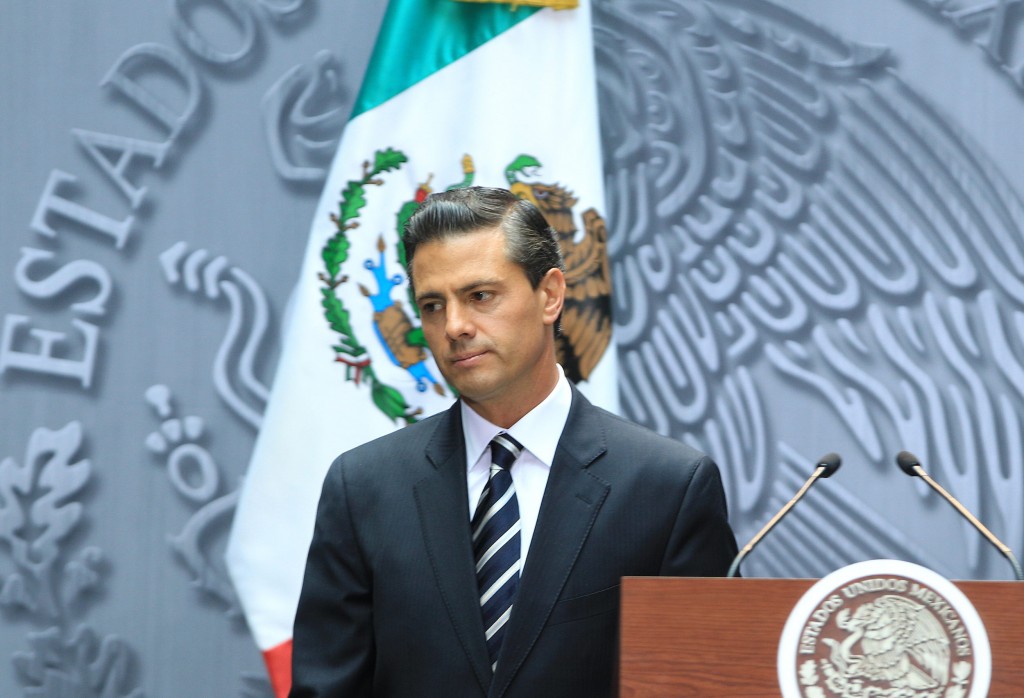 Mexicanos no confiarían llaves de su casa a presidente o alcaldes