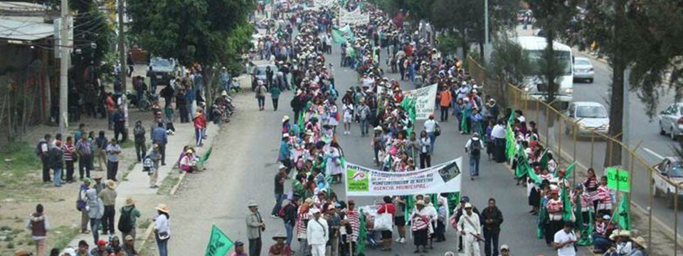 Marchas por aniversario luctuoso de Zapata paralizan Oaxaca