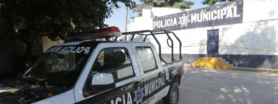 Aseguran sede de policía municipal de Iguala por caso Ayotzinapa