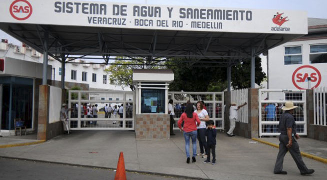 Empresa brasileño-española propone subir tarifa de agua en Veracruz