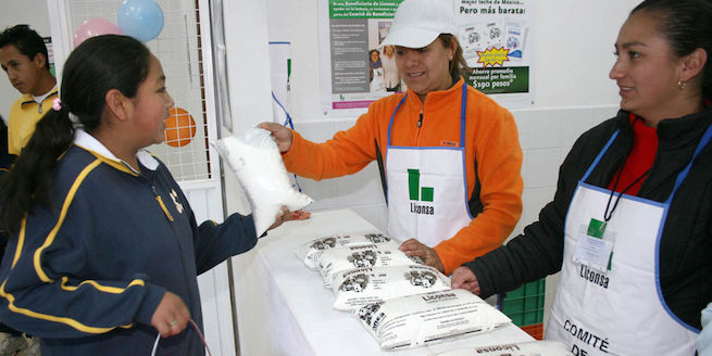 Oaxaca tiene el 50% de municipios donde Liconsa vende leche a un peso