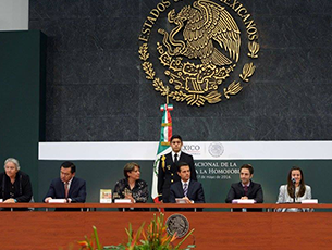 Peña Nieto propone reforma para legalizar el matrimonio igualitario en todo el país