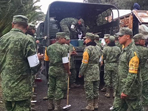 Ejército apoya zonas afectadas por lluvia en Iztapalapa
