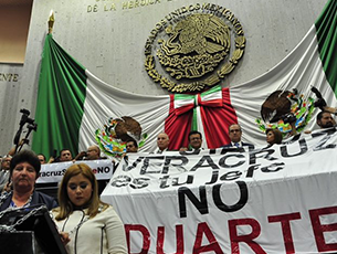 Congreso de Veracruz aprueba basificar a 7 mil burócratas del gobierno de Duarte