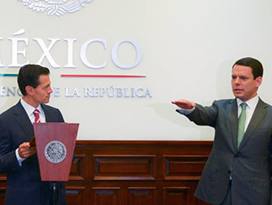 Designa Peña Nieto a nuevo director de CFE