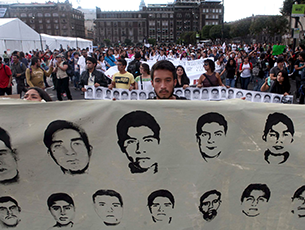 Habría más policías municipales y funcionarios implicados en caso Ayotzinapa: PGR