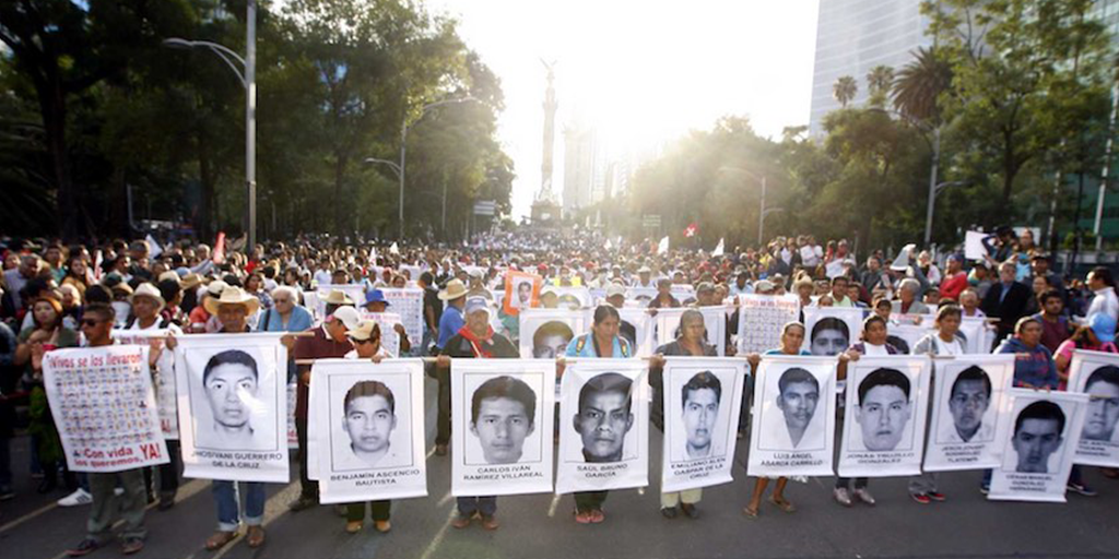 Irregularidades de autoridades en caso Ayotzinapa dañaron investigación: NYT