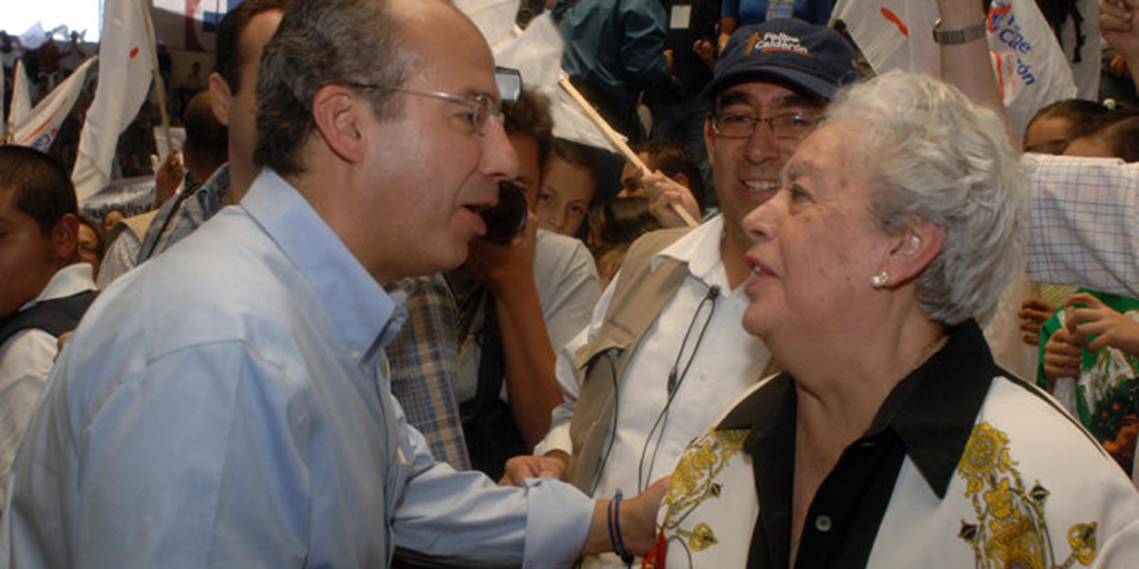 Envían políticos condolencias a ex presidente Felipe Calderón