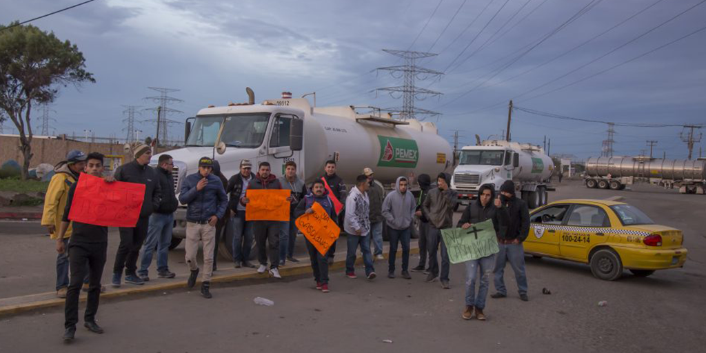 Continúan protestas por “gasolinazo” en 31 entidades
