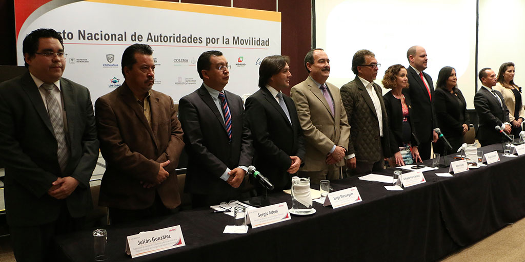 Representantes del transporte de 11 estados firman Pacto Nacional de Movilidad