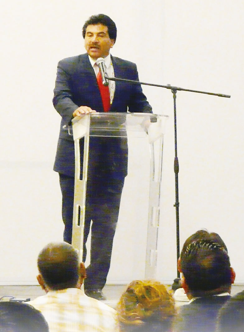 Alcaldes son quienes pueden devolver la confianza al pueblo : Dr Enríquez