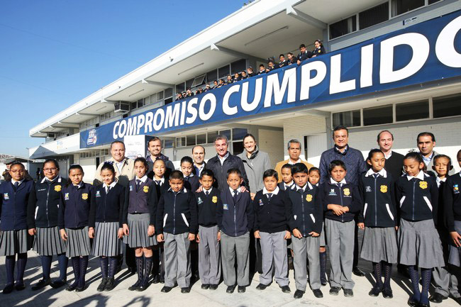 Regularizan adeudo y promueven consumo responsable de agua en escuelas de Puebla