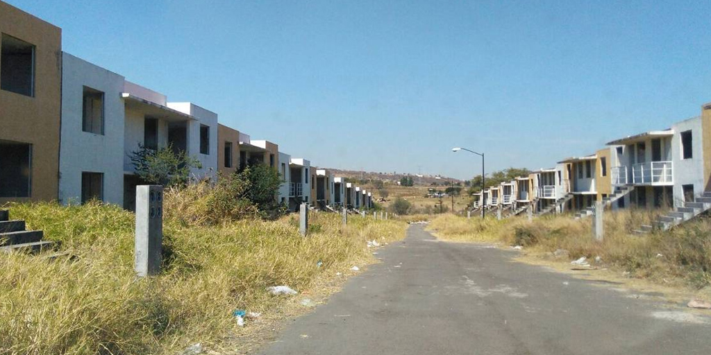 20% de las 500 mil viviendas abandonadas o invadidas están en el Estado de México