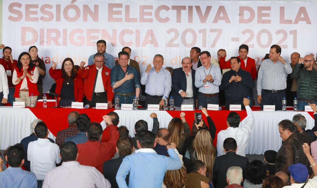 Defenderá el PRI a las instituciones frente a nuevo Gobierno, reitera Arturo Zamora