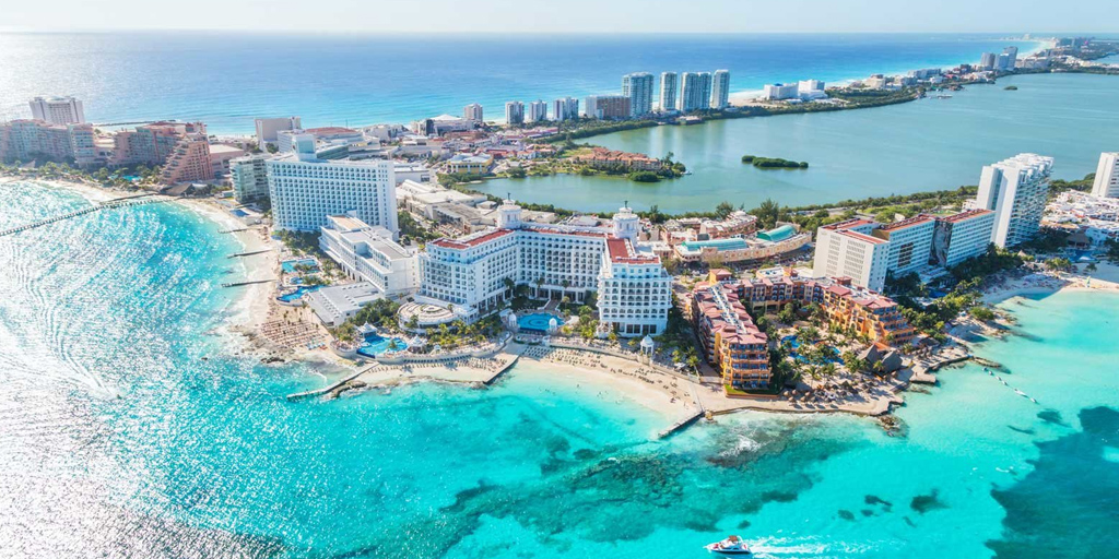Quintana Roo podría cobrar impuesto por hospedaje en Cancún a partir de enero