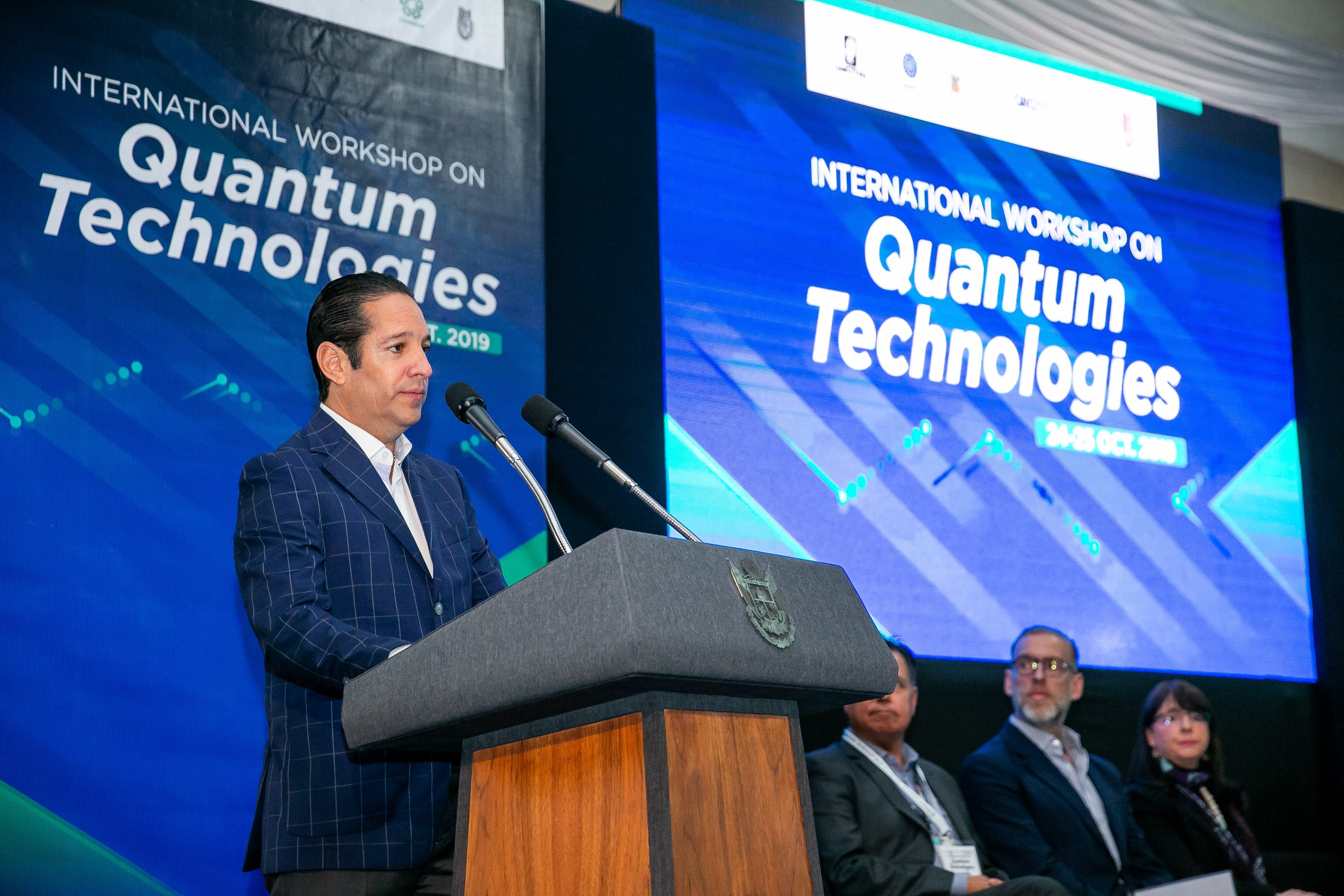 Gobernador de Querétaro inaugura el International Workshop on Quantum Technologies