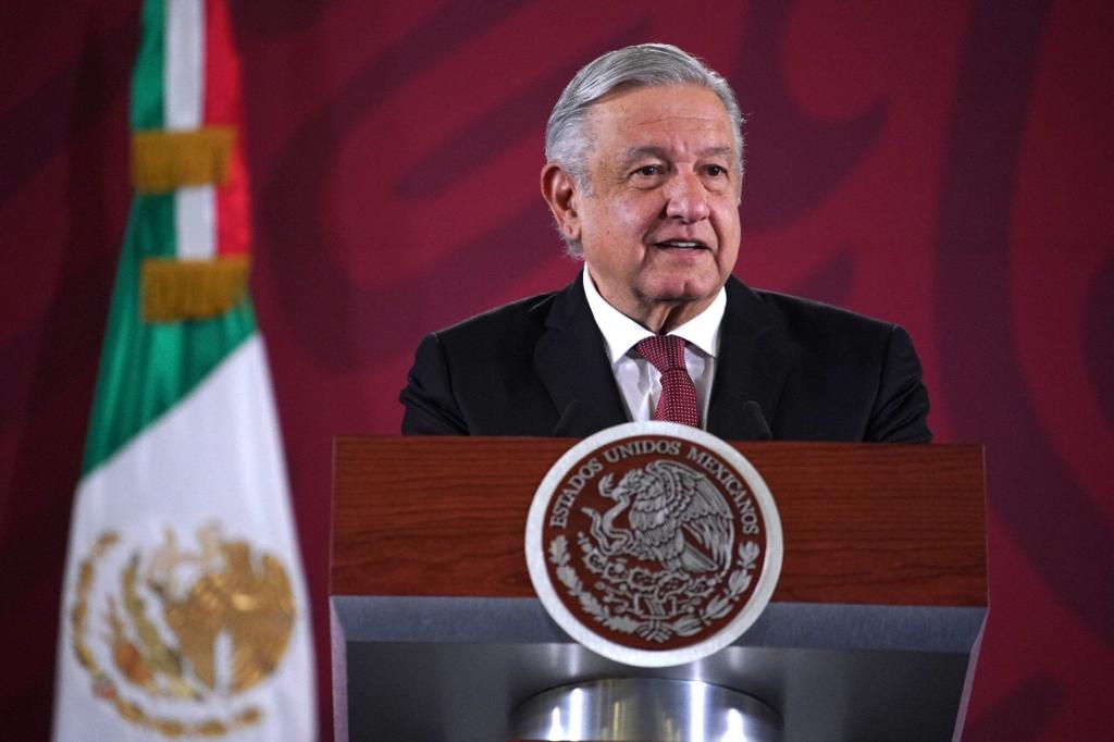 AMLO reconoce finanzas sanas en Tlaxcala y Querétaro