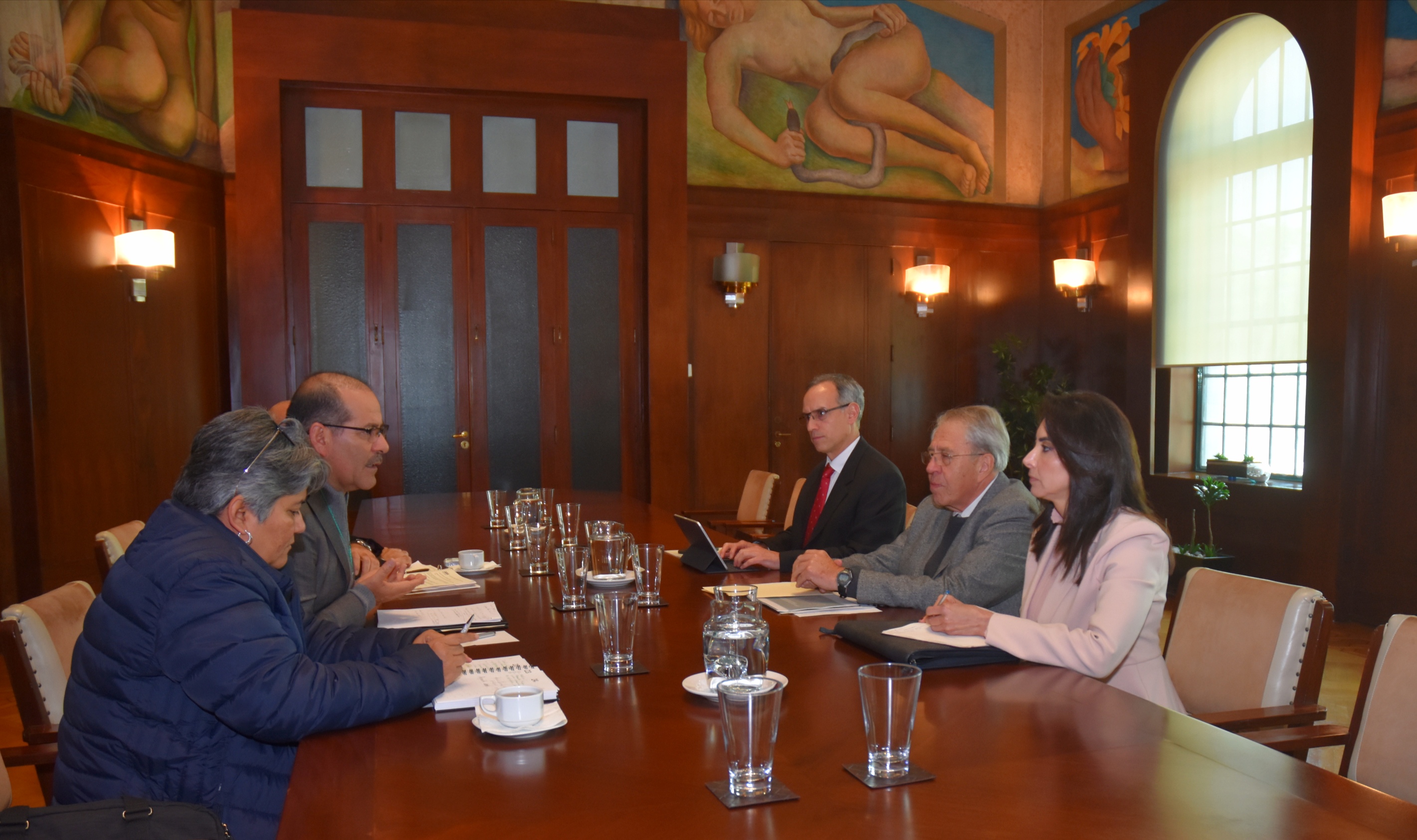 Salud y gobernadores del PAN acuerdan mesa de trabajo para resolver adhesión al Insabi