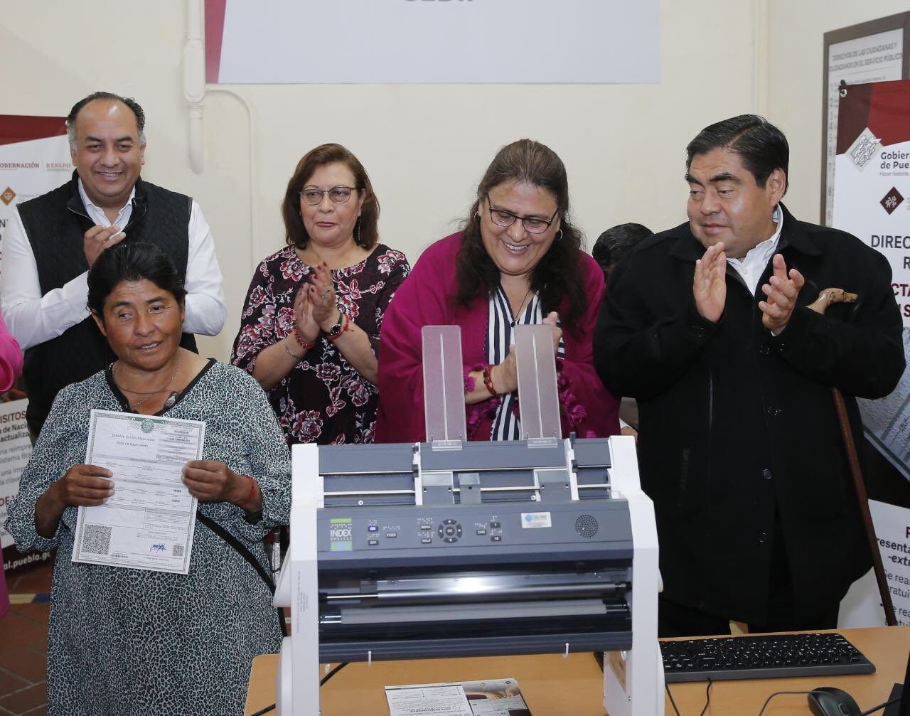 Puebla expide actas de nacimiento en sistema Braille