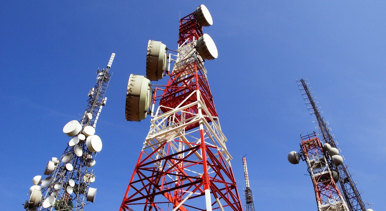 SCT propone a los gobiernos locales medidas para mantener el servicio de telecomunicaciones