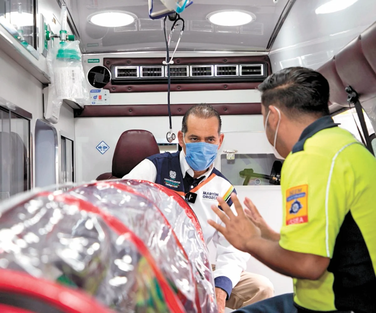 Aguascalientes adquiere ambulancias especializadas para pacientes COVID