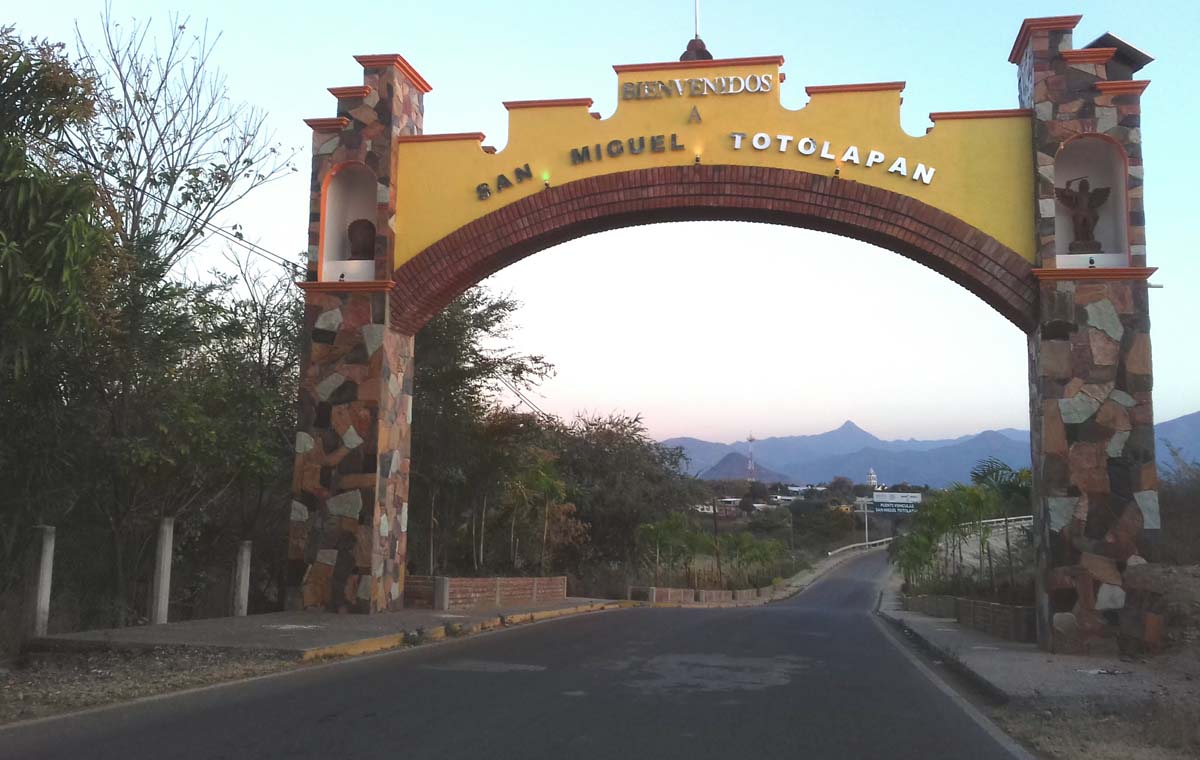 Decretan “toque de queda” en municipio de Guerrero para Semana Santa