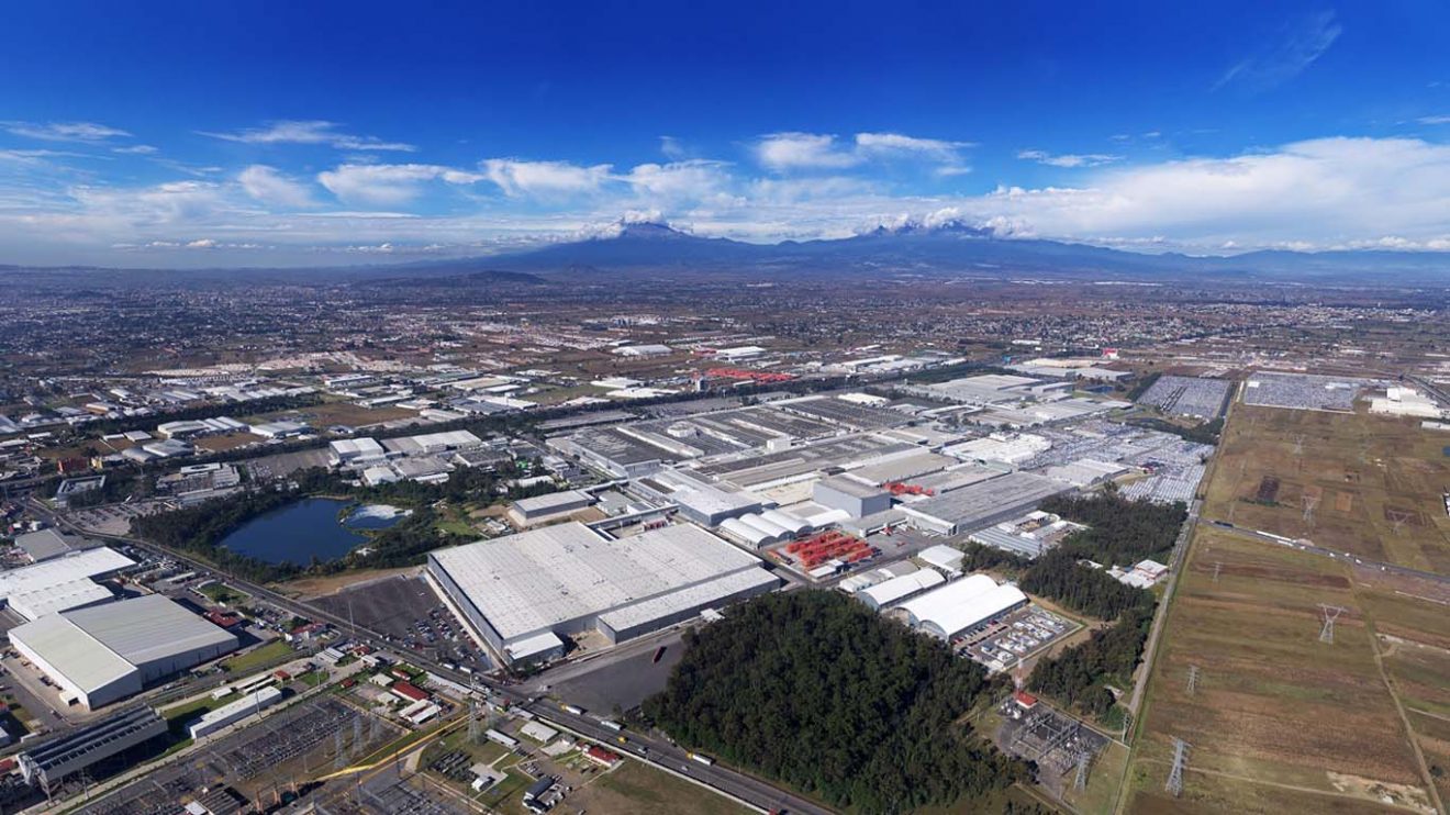 Impulsarán economía de Puebla con más parques industriales