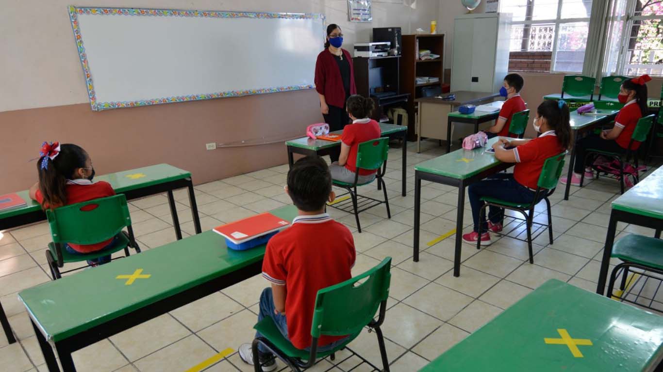 Estos 12 estados regresarán a clases hasta el próximo ciclo escolar