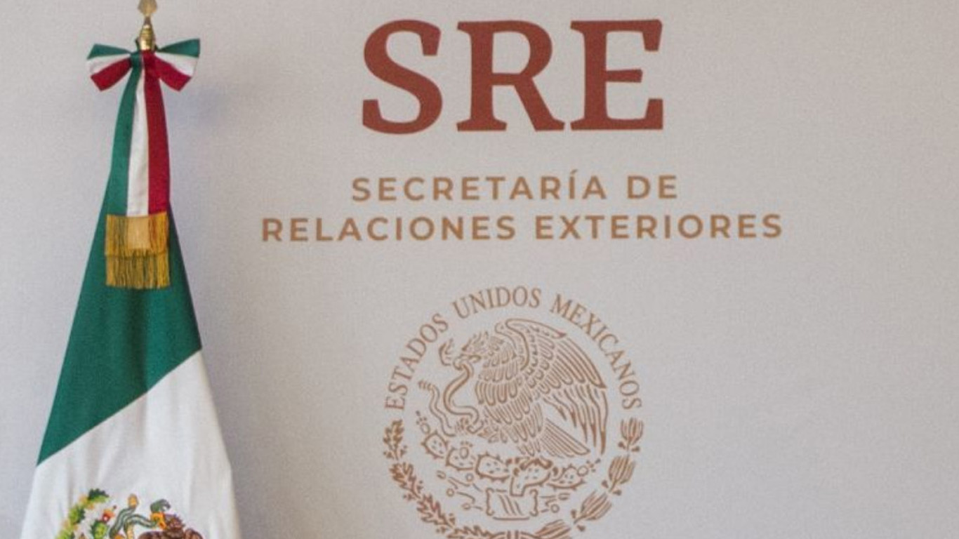 Establecen paridad de género e igualdad salarial en el Servicio Exterior Mexicano