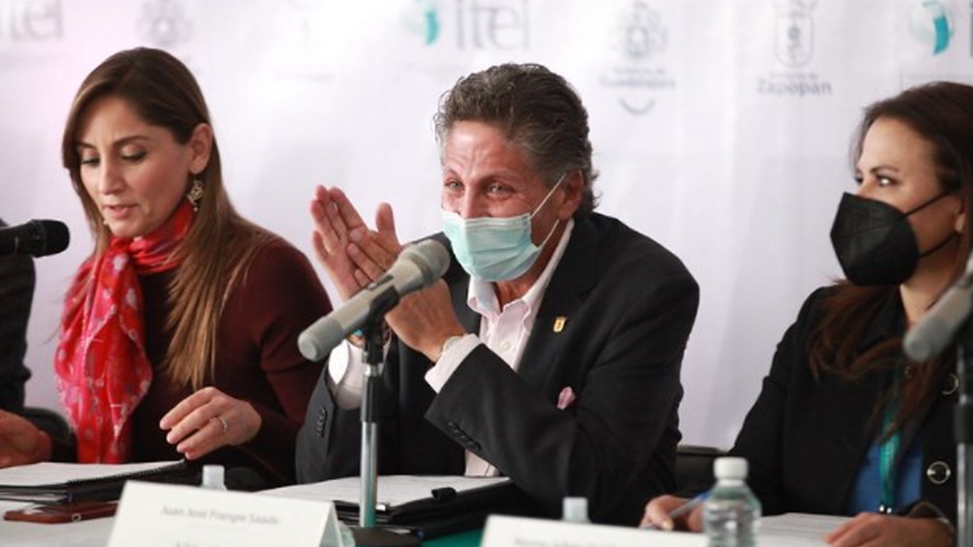 Gobiernos de Zapopan y Guadalajara firman acuerdo para la transparencia
