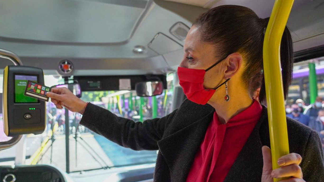 En marcha primeros microbuses de la CDMX que aceptan pago con tarjeta de Movilidad Integrada