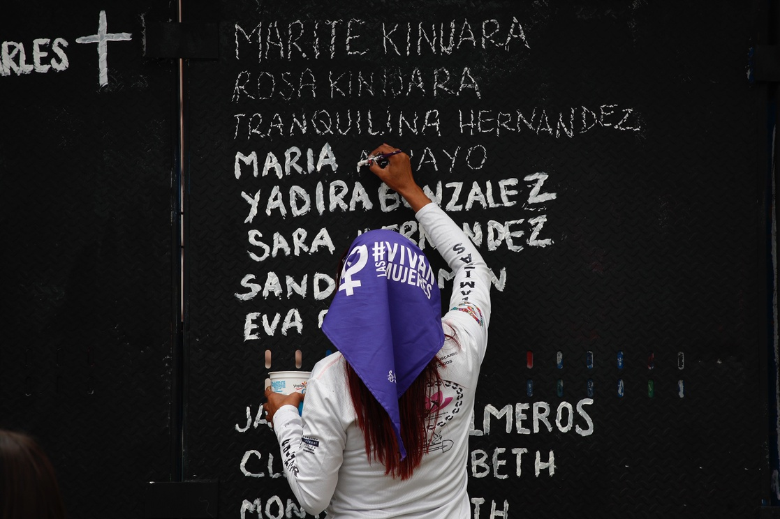 Gobernador propone elevar penas por feminicidio en Michoacán