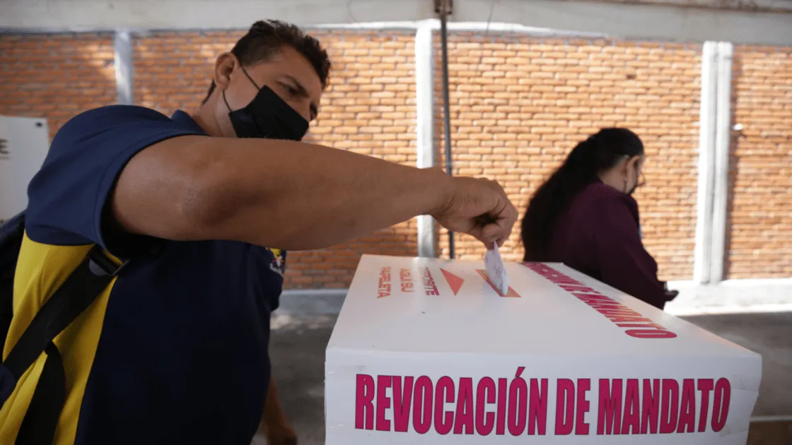 Entre 15 y 16 millones de votantes participaron en la Revocación de Mandato, según conteo rápido