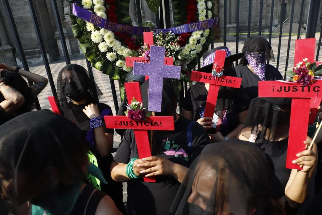 Mujeres declaran “luto nacional” en México por el aumento en los feminicidios