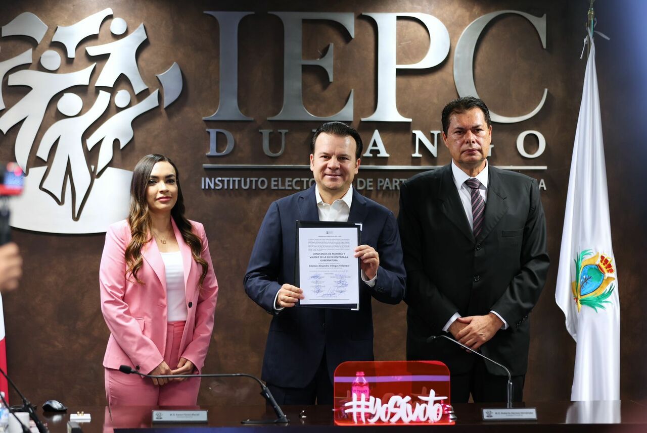 Resultados Elecciones 2022: IEPC entrega constancia de mayoría a Esteban Villegas como gobernador electo de Durango